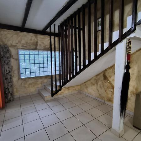 La Villa Lou, Musee Des Arts Grand Batangua 克里比 外观 照片